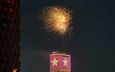 TP.HCM bắn pháo hoa đồng loạt 7 điểm tối 30-4