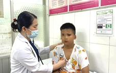 Số học sinh nghi ngộ độc thực phẩm tại Trường tiểu học Bình Quới Tây tiếp tục tăng lên 184 em