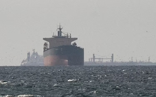 2 siêu tàu chở dầu đột ngột quay đầu ở eo Hormuz ngay khi đàm phán Mỹ - Iran đổ vỡ