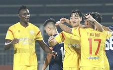 Công An Hà Nội hòa đội cuối bảng trong ngày Đình Bắc ghi bàn