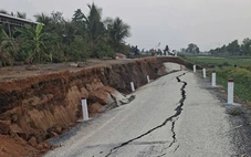 Đường ven sông ở Đồng Tháp Mười, Tây Ninh sạt lở dài 60m