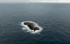 Bất ngờ phát hiện hòn đảo bí ẩn giữa 'vùng nguy hiểm' Nam Cực