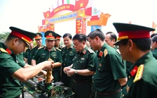 Đại tướng Nguyễn Trọng Nghĩa thăm, kiểm tra các đơn vị Quân khu 5 đóng tại Đà Nẵng