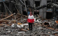 Đợt viện trợ đầu tiên đến Iran kể từ khi chiến sự bùng nổ