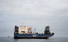 Mỹ kiểm soát eo biển Hormuz, Iran đòi phong tỏa Biển Đỏ, biển Oman, Vịnh Ba Tư