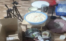 Cô gái 27 tuổi 'bào chế' kem ủ trắng da bằng... bột gạo và hóa chất