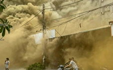 Cháy lớn ở khu đô thị tại Bắc Ninh, khói đen cuồn cuộn, 7 kiốt bị thiêu rụi