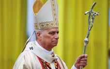 Giáo hoàng: Thế giới đang bị tàn phá bởi một số ít bạo chúa