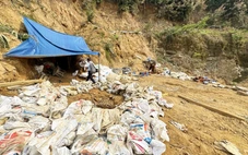 Khai thác vàng trái phép ở Hố Nước, 'vàng tặc' dựng lều trại, cày xới núi đồi