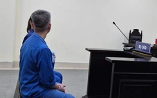 Lừa 200.000 USD 'chạy' tại ngoại, cựu cán bộ hải quan còn đòi thêm 400.000 USD