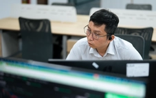 Vốn hóa lớn trước áp lực đại chúng: Tạo nên 'vàng' hay làm hình thức?