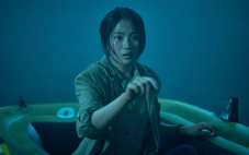 Đối thủ của 'Dưới bóng điện hạ' đã xuất hiện và gây náo loạn tại Hàn