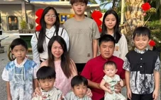 Malaysia: Gia đình 10 con vẫn ngủ cùng nhau trong nhiều năm