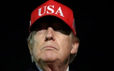 Ông Trump cảnh báo: 'Cần cẩn trọng' với các hệ thống AI tiên tiến