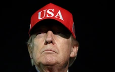 Ông Trump cảnh báo: 'Cần cẩn trọng' với các hệ thống AI tiên tiến