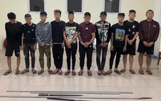 Nhóm thanh thiếu niên mang hung khí truy đuổi nhau trên đường, 1 người chết