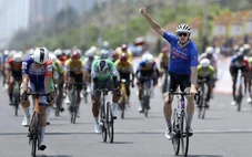 Chặng đua hấp dẫn giúp Marchuk Dzianis củng cố áo xanh Cúp truyền hình TP.HCM