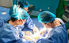 Chủ quan với thoát vị bẹn, nam thanh niên 27 tuổi phải cắt 2,5m ruột non