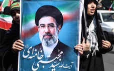 Lãnh tụ tối cao Iran tuyên bố 'nỗ lực gấp đôi' để phát triển quân đội