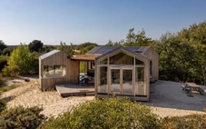 Ngôi nhà 'di chuyển cùng những cồn cát'