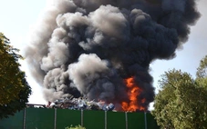 Pin gia dụng, ‘nguồn lửa âm thầm’ nằm trong rác thải