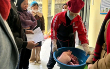 Yêu cầu làm rõ nghi vấn thịt heo nấu ăn cho trẻ mầm non nhiễm khuẩn E.coli và dịch tả