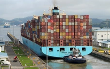 Phí qua kênh đào Panama tăng vọt, phải đấu giá hàng triệu USD mua suất ưu tiên