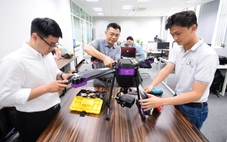 Gỡ nút thắt thể chế, đầu tư công nghệ