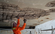 Sửa chữa cầu Trần Phú Nha Trang, xe cộ vẫn đi lại bình thường trong 4 tháng thi công