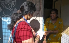 3 triệu điều tra viên gõ cửa từng nhà: Ấn Độ 'đếm' 1,4 tỉ dân