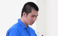 Lang thang ướt mưa nên được tình cũ rủ về phòng trọ nghỉ, lại nổi cơn ghen giết chết người tình