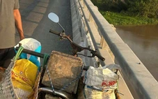 Vô tư vứt rác thải xuống sông, có phải là chuyện nhỏ?