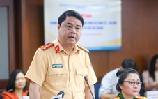 Công an TP.HCM làm gì để ngăn ‘xe dù, bến cóc’ dịp lễ 30-4?