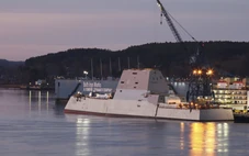 Hỏa hoạn trên tàu khu trục tàng hình USS Zumwalt - 'sai lầm 8 tỉ USD' của Hải quân Mỹ