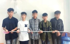 Hai nhóm thiếu niên Hà Tĩnh và Quảng Trị hẹn nhau giải quyết mâu thuẫn bằng hung khí