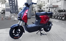 Cận cảnh VinFast Amio: Giá gần 14 triệu đồng, 65km/sạc, hết điện cũng không phải lo dắt bộ