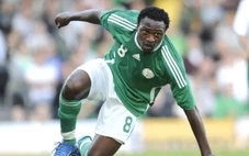 Cựu tuyển thủ Nigeria đột tử trong trận đấu giao hữu