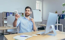 Ngồi điều hòa dễ bị thiếu nước hơn làm việc dưới trời nắng nóng?