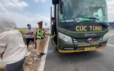 'Nhồi nhét' thêm 13 người trên cao tốc, chủ và tài xế xe khách bị phạt gần 100 triệu đồng