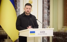 Ông Zelensky tố Nga 'khủng bố hạt nhân'
