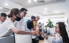 Con người làm chủ công nghệ