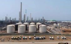 Vợ chồng đứng sau Tập đoàn năng lượng Trung Quốc Hengli mất 1,4 tỉ USD sau lệnh trừng phạt của Mỹ