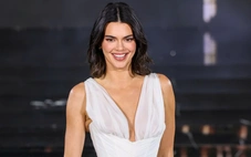 Tủ đồ mùa hè thức giấc với 8 xu hướng phá cách từ sàn diễn thời trang