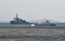 Thêm máy bay, tàu chiến Trung Quốc áp sát Đài Loan