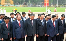 Lãnh đạo Đảng, Nhà nước vào lăng viếng Chủ tịch Hồ Chí Minh nhân dịp 30-4