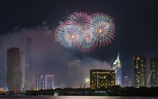 Cấm xe nhiều đường trung tâm TP.HCM tối 30-4