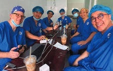 Về khám bệnh cho 'dân mình'
