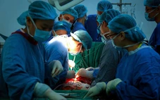 Người nước ngoài ngạc nhiên về chi phí và chất lượng điều trị của y tế Việt Nam