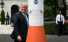 Ông Trump chuẩn bị tiếp đón phi hành đoàn Artemis, tham vọng chinh phục Mặt trăng và sao Hỏa