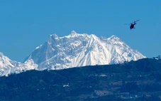 Nepal: Hướng dẫn viên đầu độc du khách, ép dùng trực thăng cứu hộ để trục lợi